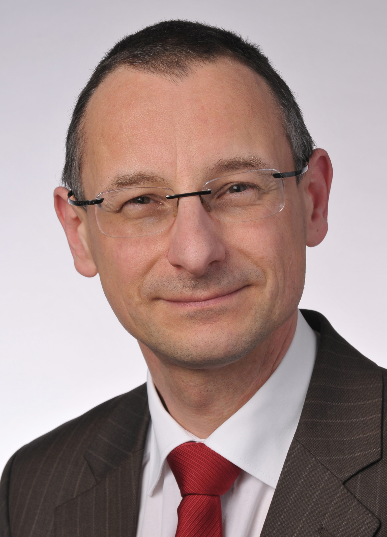 DR. SVEN HAFKESBRINK